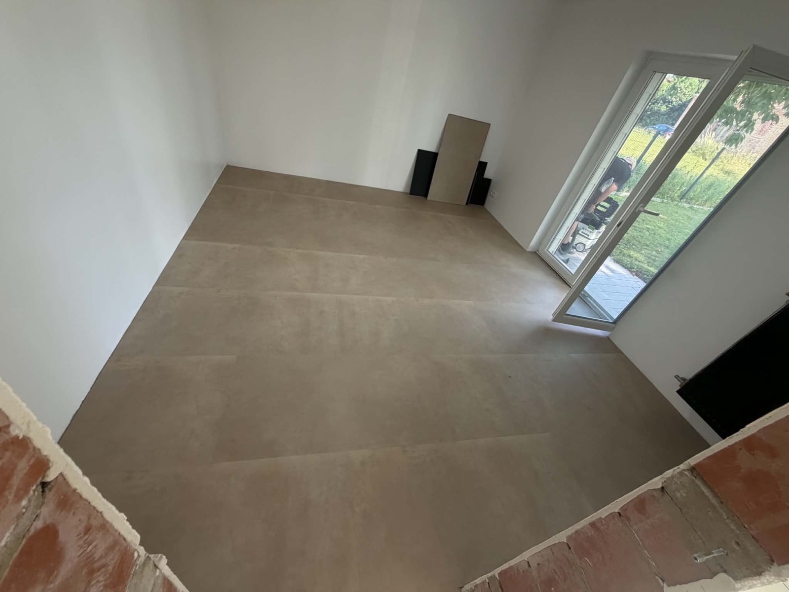 Sol uni, finition lisse