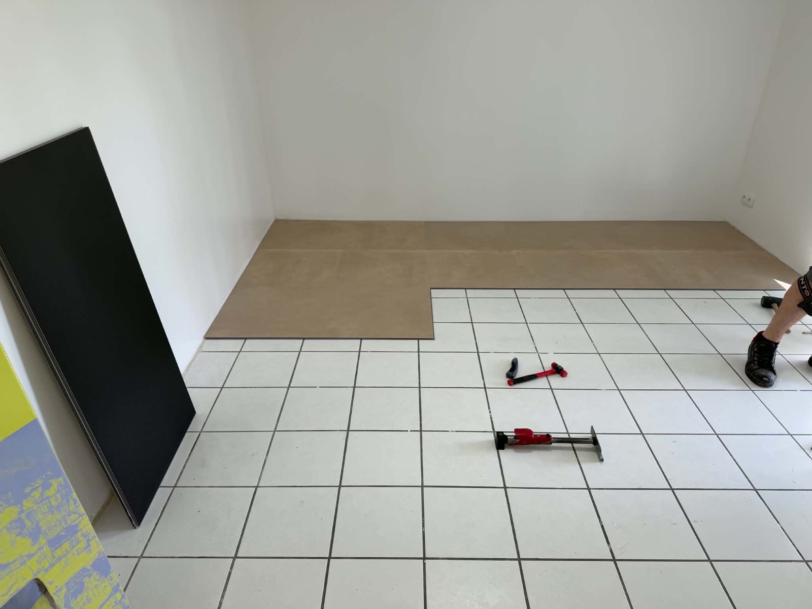 Pose en cours sur un ancien carrelage